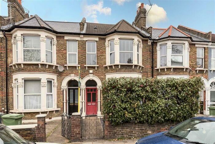2 Bedroom Flat To Rent In Hither Green Lane, Hither Green, SE13