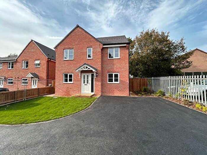 4 Bedroom Detached House To Rent In Redbrook Road, Barnsley, South Yorkshire, S75