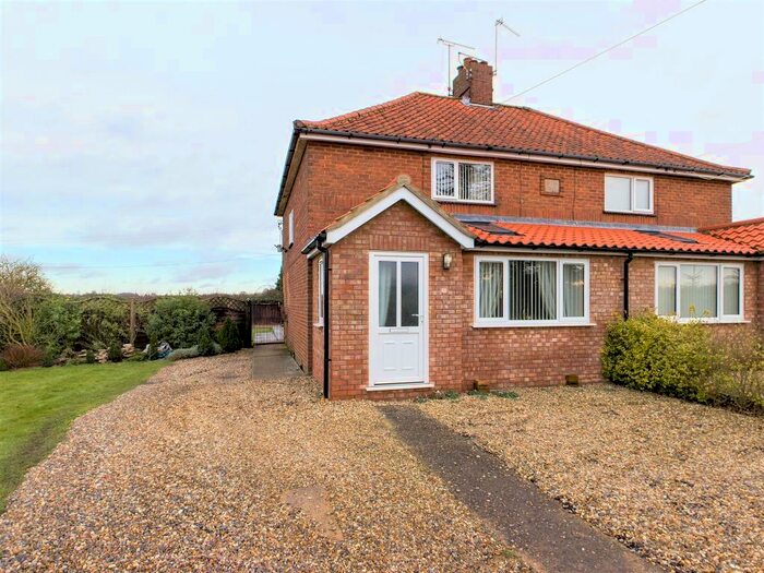 3 Bedroom Semi-Detached House To Rent In Manor Farm Cottages, Bradenham, IP25