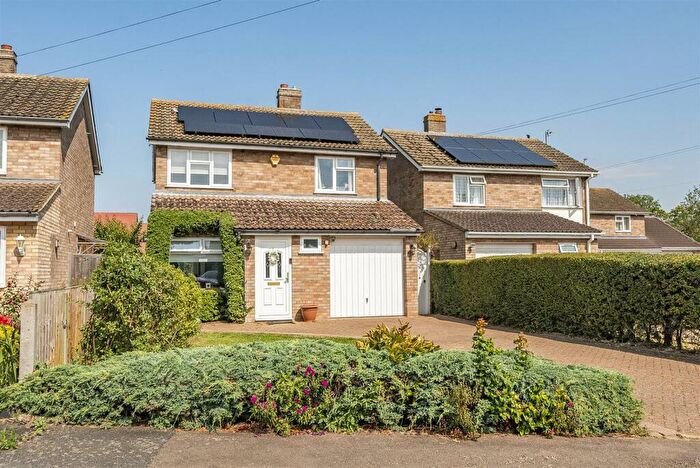 3 Bedroom Detached House For Sale In Manor Way, Cotton End, MK45