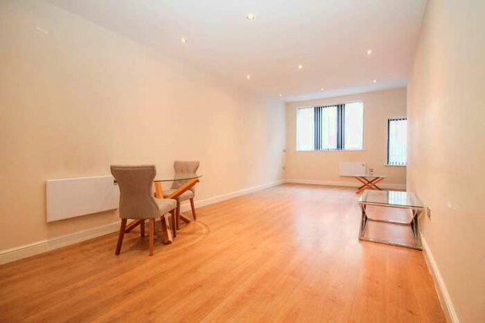 1 Bedroom Flat To Rent In The Grange, Richardshaw Lane, Pudsey, LS28