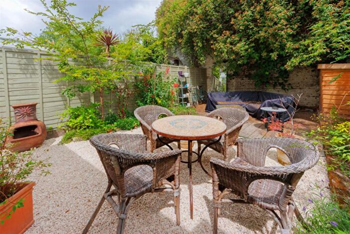 1 Bedroom Flat For Sale In Fleet Road, Hampstead, NW3