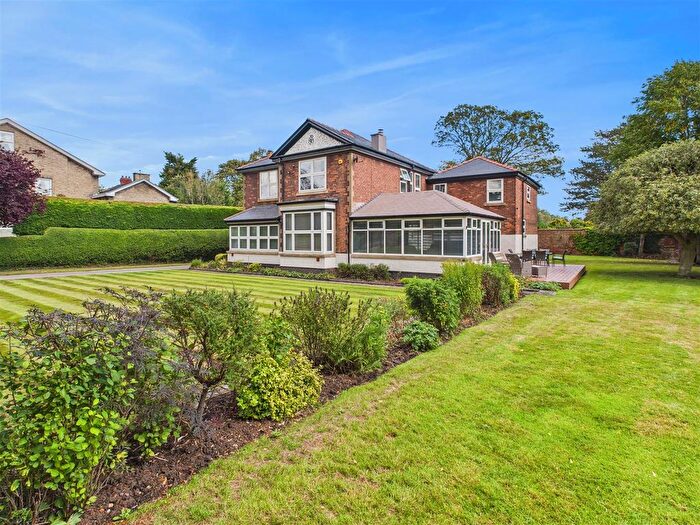 5 Bedroom Detached House For Sale In Station Walk, Cottingham, HU16