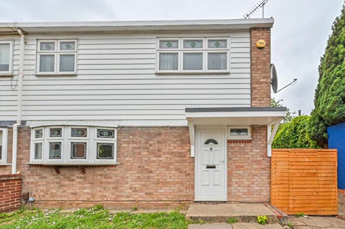 4 Bedroom House To Rent In Vandome Close, Canning Town, London, E16