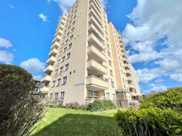 1 Bedroom Apartment To Rent In Montague Street, Brighton, BN2