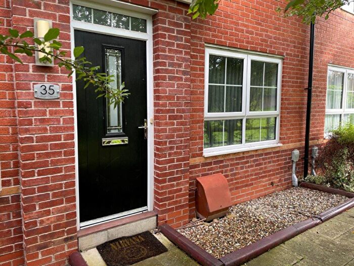 2 Bedroom Terraced House To Rent In Colman Crescent, Hull, HU8