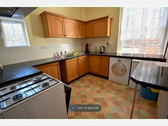 2 Bedroom Flat To Rent In Mercer Row, Louth, LN11