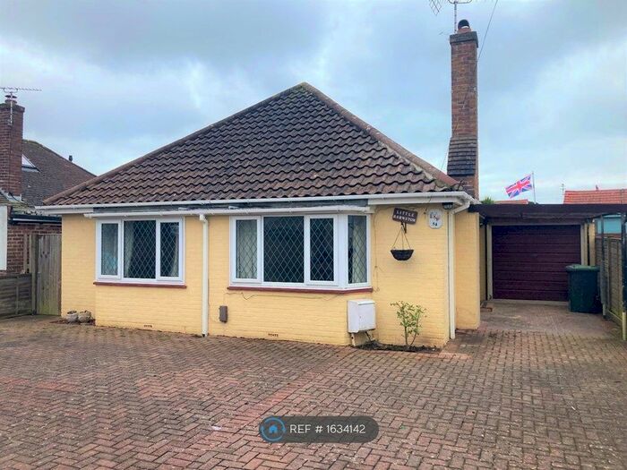2 Bedroom Bungalow To Rent In Selsmore Road, Hayling Island, PO11
