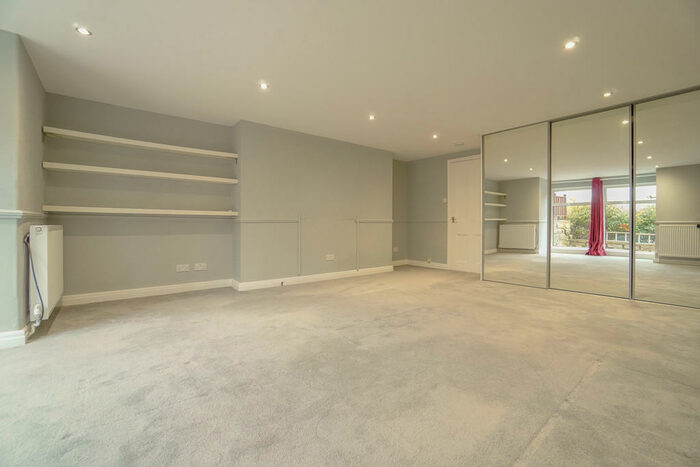 2 Bedroom Apartment To Rent In Spring Road, Headingley, Leeds, LS6