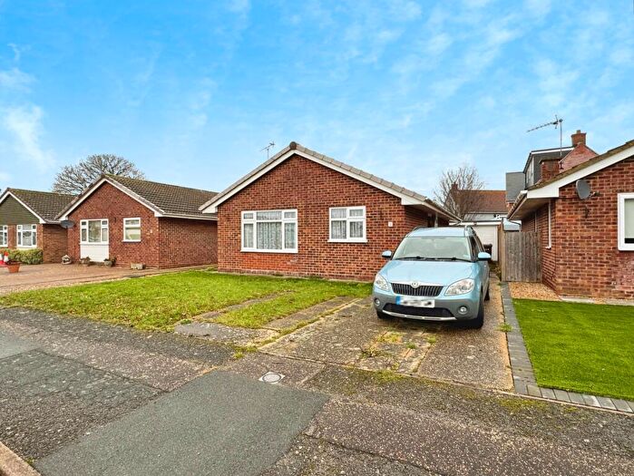 2 Bedroom Bungalow For Sale In Ladbrooke Road, Clacton-on-Sea, Essex, CO16