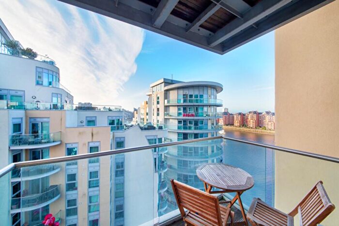2 Bedroom Flat For Sale In Altura Tower, Bridges Court Road, SW11