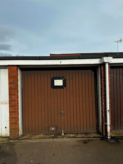 Garage / Parking To Rent In Trent Court, Andover, SP10