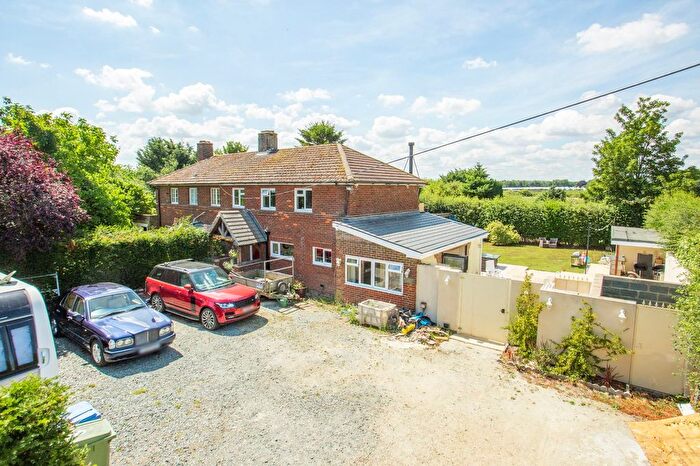 4 Bedroom Semi-Detached House For Sale In Rushett Lane, Norton, Faversham, Kent, ME13