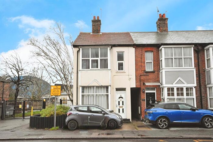 1 Bedroom Flat For Sale In Victoria Road, Chelmsford, CM1