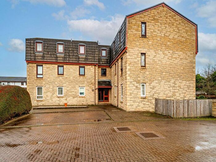 2 Bedroom Flat To Rent In North Meggetland, Craiglockhart, Edinburgh, EH14