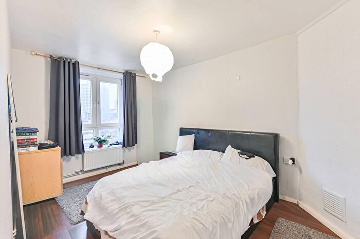 2 Bedroom Flat To Rent In Kennington Lane, Kennington, London, SE11