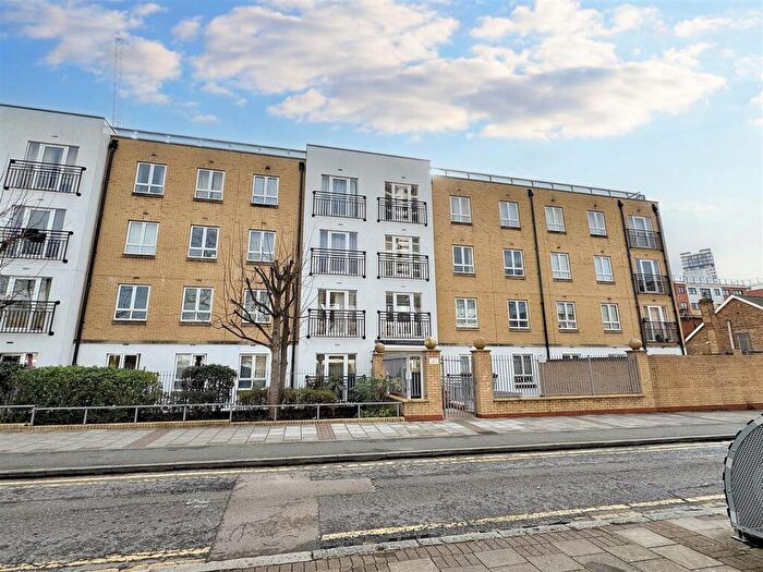 2 Bedroom Apartment For Sale In Windmill Lane, London, E15