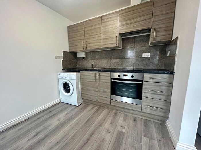 Studio To Rent In Thynne Street, West Bromwich, B70