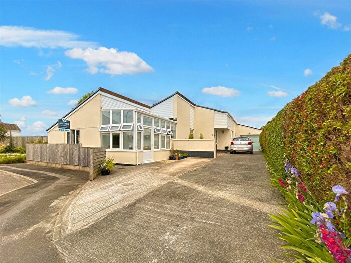 5 Bedroom Bungalow For Sale In Spacious Detached Family Home, Hayle, TR27