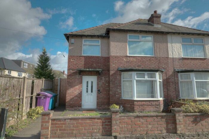 3 Bedroom Semi-Detached House To Rent In Heatherdale Road, Mossley Hill, L18