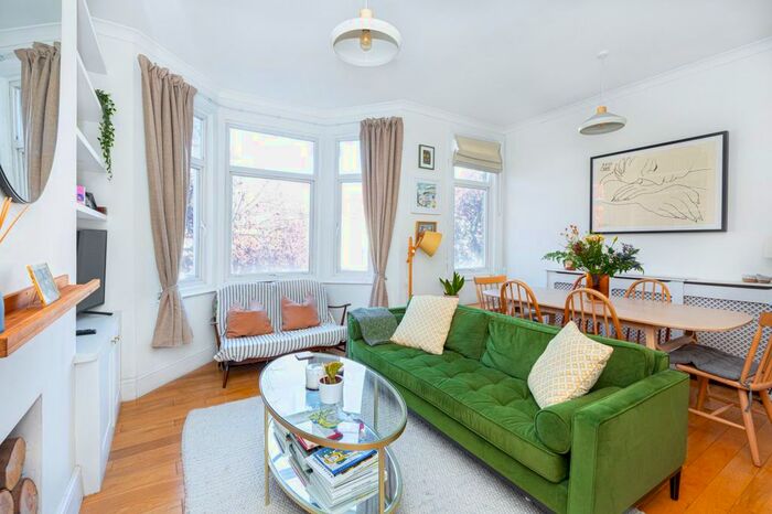 2 Bedroom Flat To Rent In Second Avenue, London, E17