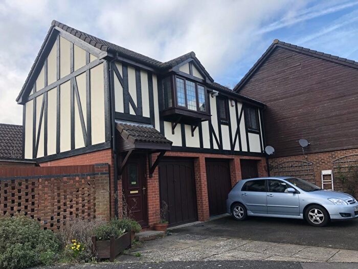 1 Bedroom Apartment To Rent In Windlesham, Surrey, GU20