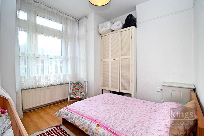 2 Bedroom Flat For Sale In Church Street, Edmonton, N9