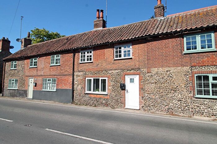 2 Bedroom Terraced House For Sale In Holt Road, Letheringsett, Holt, NR25