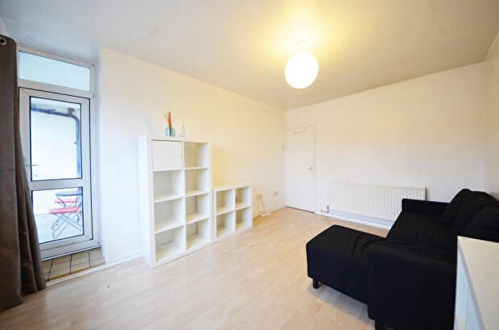 1 Bedroom Apartment To Rent In Bryan Street, London, N1