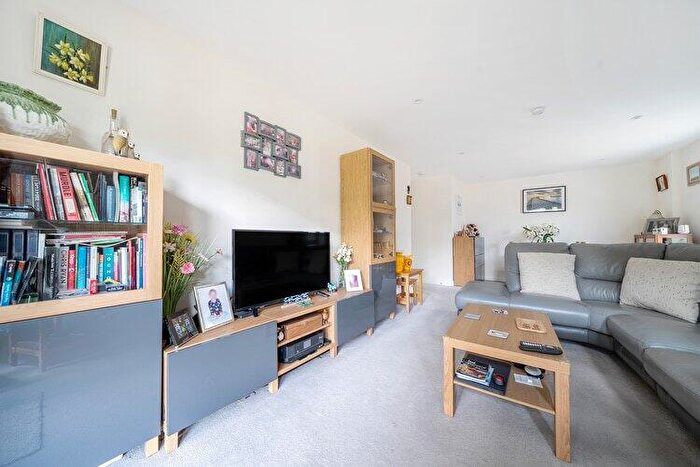 2 Bedroom Flat For Sale In Woolworth House, Welwyn Garden City, Hertfordshire, AL7