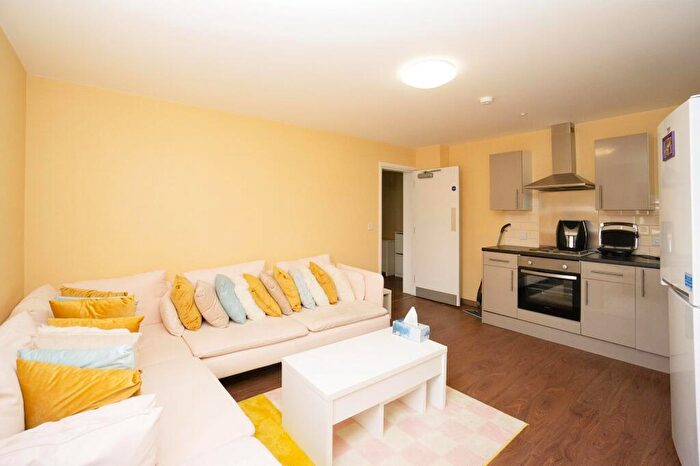 3 Bedroom Apartment To Rent In Trinity Road, Bootle, Merseyside, L20