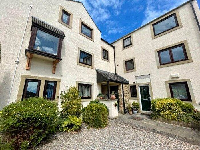 2 Bedroom Flat To Rent In Holly Court, Old Bridge Rise, Ilkley, LS29