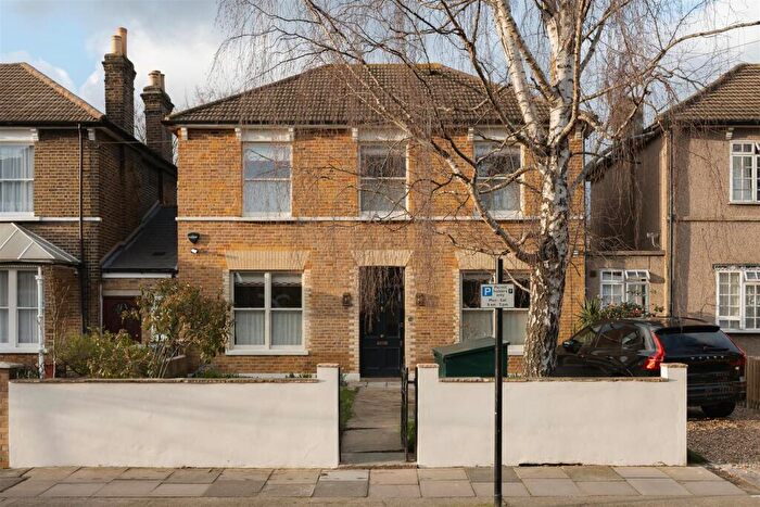 4 Bedroom House For Sale In Osborne Road, Forest Gate, E7