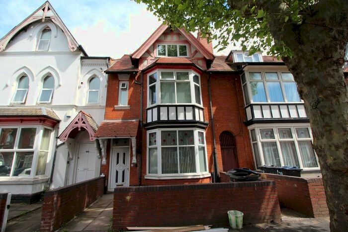 4 Bedroom Terraced House To Rent In Thornhill Road, Handsworth, Birmingham, West Midlands, B21