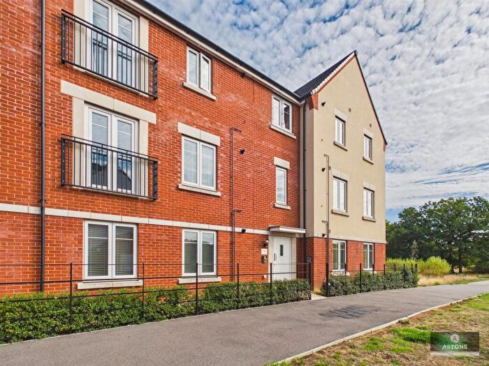 1 Bedroom Flat For Sale In Sangster Close, Crawley, RH10
