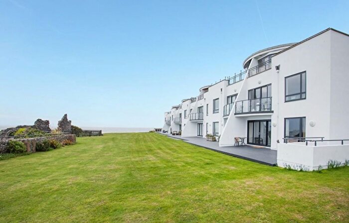 2 Bedroom Flat To Rent In Castle View, Joss Gap Road, Broadstairs, Kent, CT10