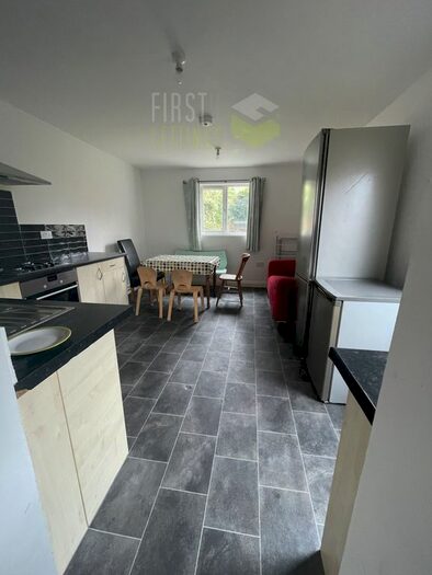 6 Bedroom Flat To Rent In Fleetwood Road, Clarendon Park, LE2