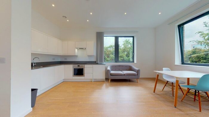 1 Bedroom Flat To Rent In Riverbank Way, Brentford, TW8