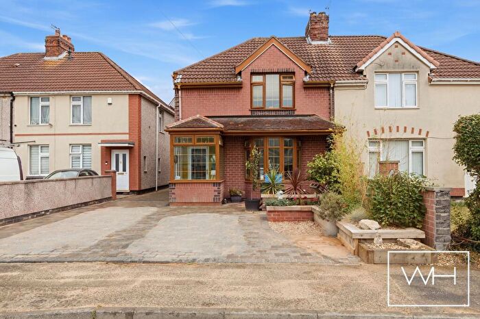 3 Bedroom House For Sale In Rosslyn Crescent, DN5
