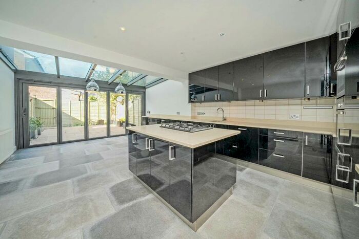 4 Bedroom Terraced House To Rent In Clifden Road, Twickenham, TW1