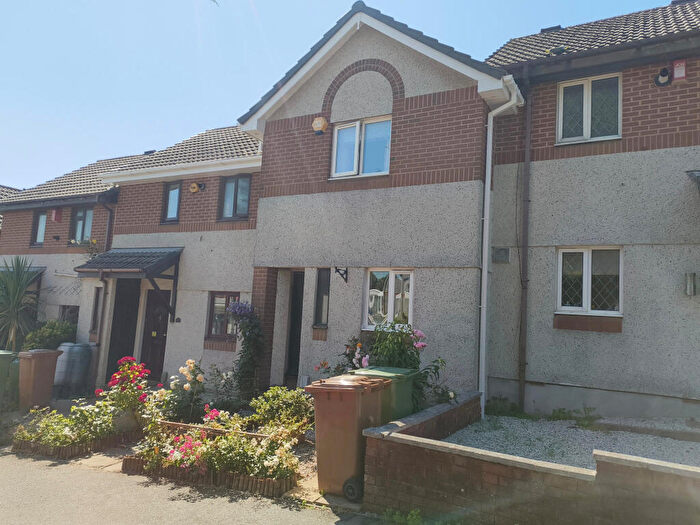 2 Bedroom Terraced House To Rent In Douglass Road, Manorfields, PL3