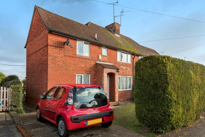 6 Bedroom Semi-Detached House To Rent In Stuart Crescent, Winchester, SO22