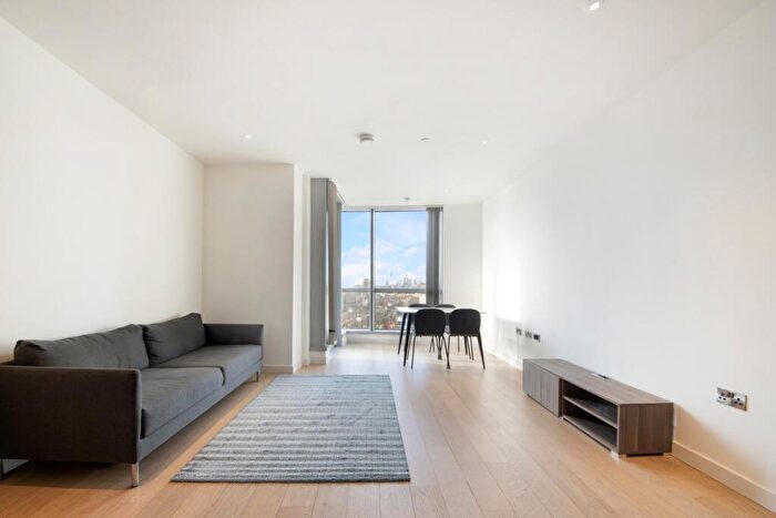 1 Bedroom Apartment To Rent In Charrington Tower, Biscayne Avenue, London, E14