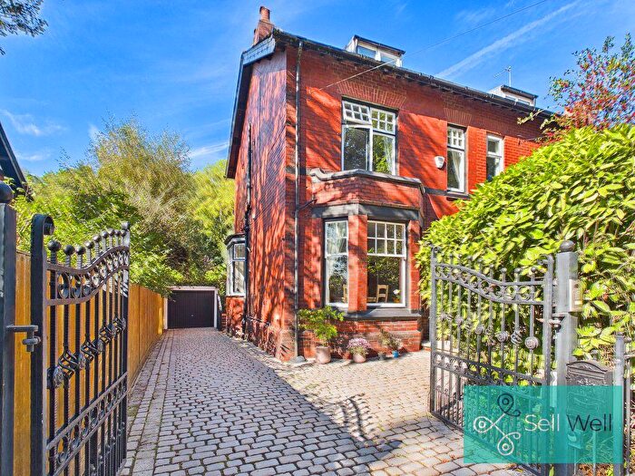 6 Bedroom Semi Detached House For Sale In Park Road, Worsley, Manchester, M28