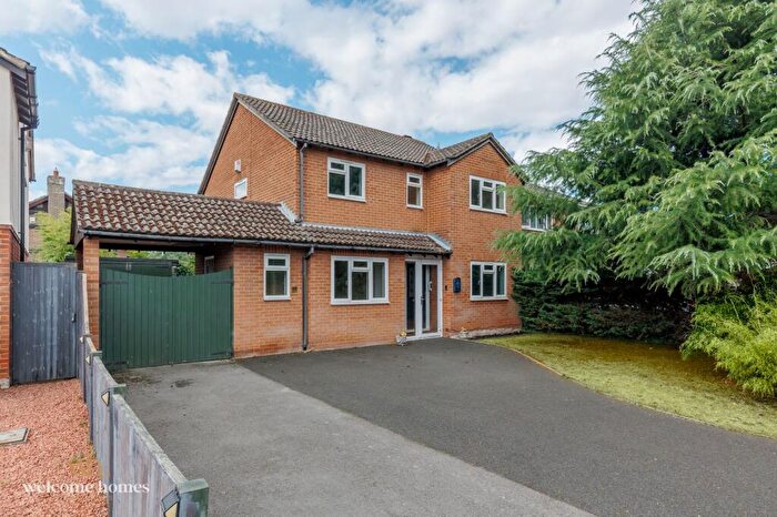 4 Bedroom Detached House For Sale In Sovereign Close, Littledown, BH7