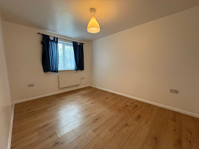 1 Bedroom Flat To Rent In Ranelagh Gardens, Ilford, IG1