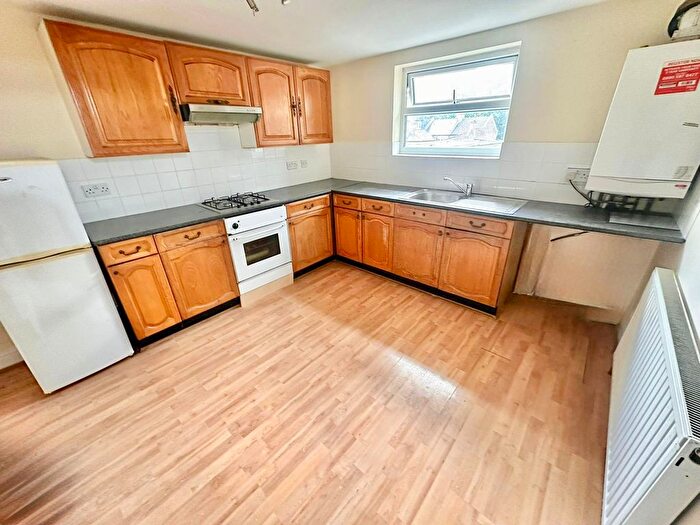 2 Bedroom Flat To Rent In London, E10