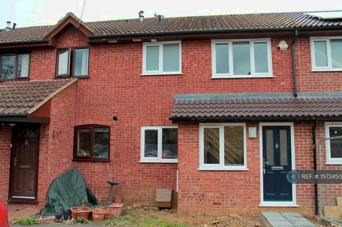 1 Bedroom Terraced House To Rent In Woodger Close, Guildford, GU4