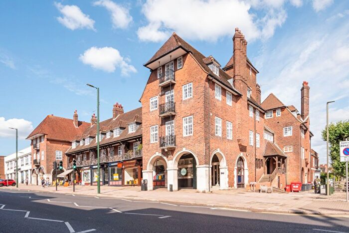 3 Bedroom Flat To Rent In Temple Fortune House, Finchley Road, Temple Fortune, NW11