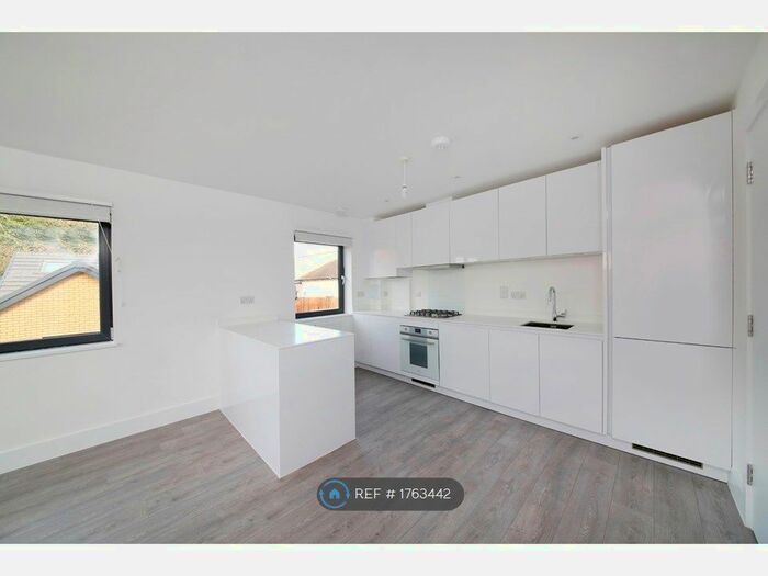 1 Bedroom Flat To Rent In Downsview Road, London, SE19